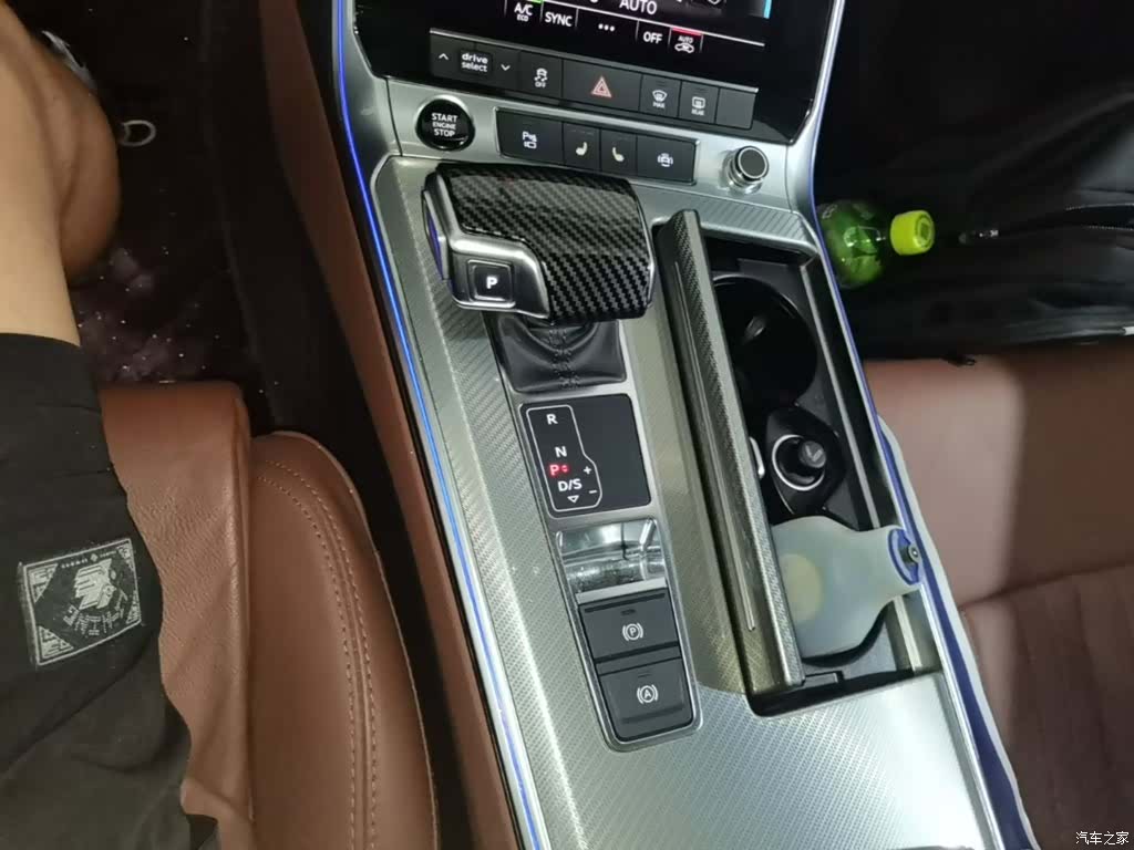 Audi A6L, 2021 14