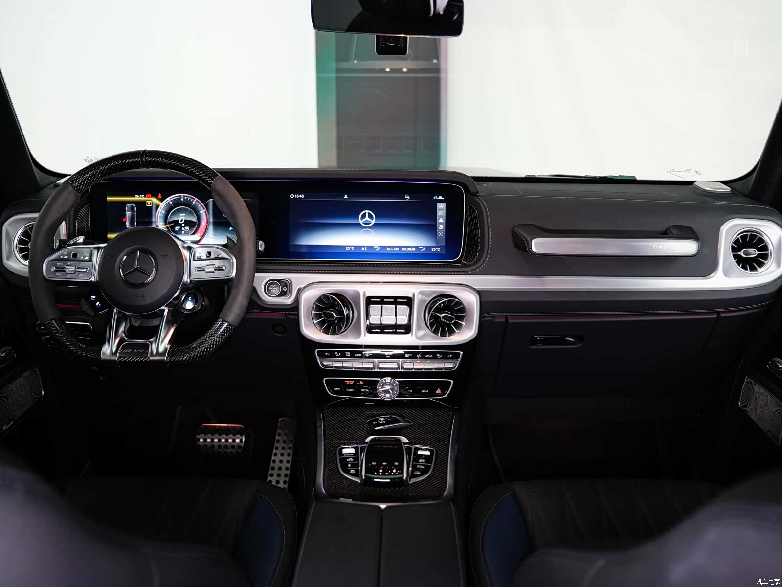 Mercedes-Benz G-Class, 2022 14