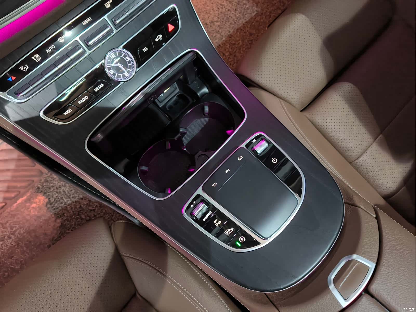 Mercedes-Benz E-Class, 2020 11