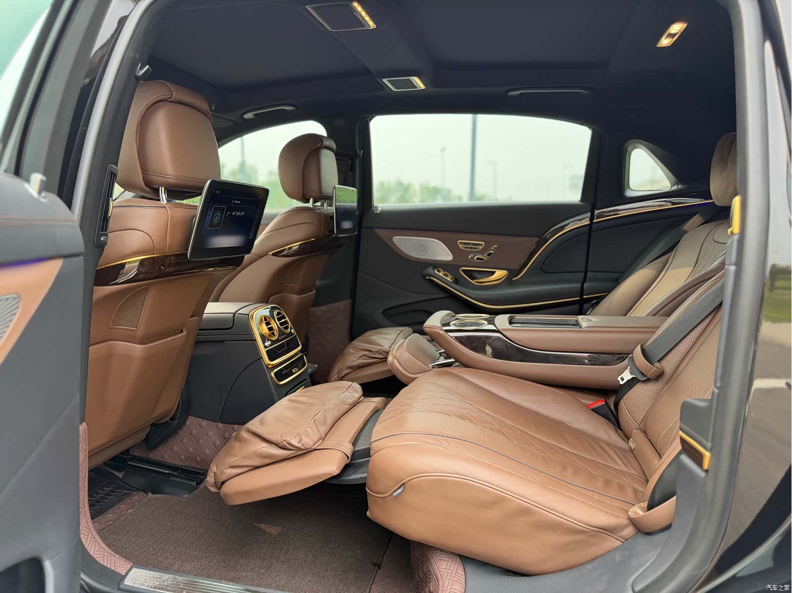 Maybach S-Class, 2018 все фото