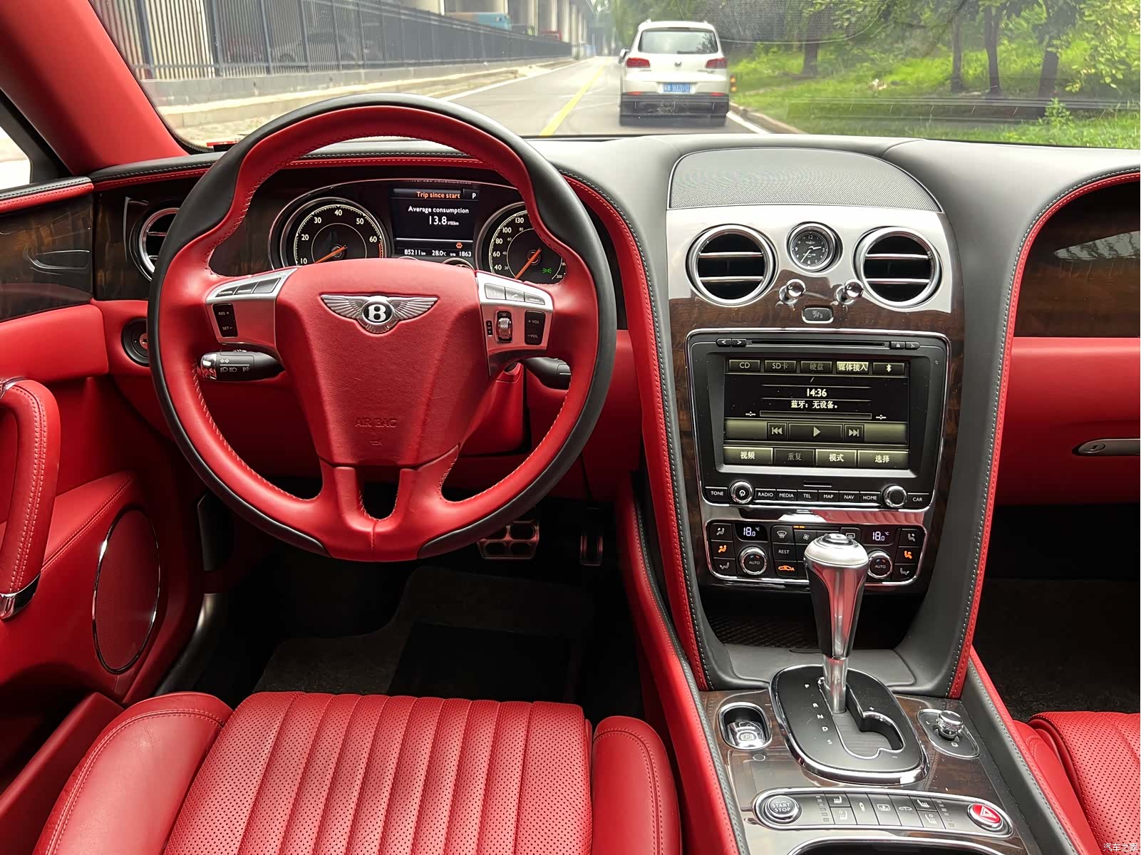 Bentley Flying Spur, 2018 14