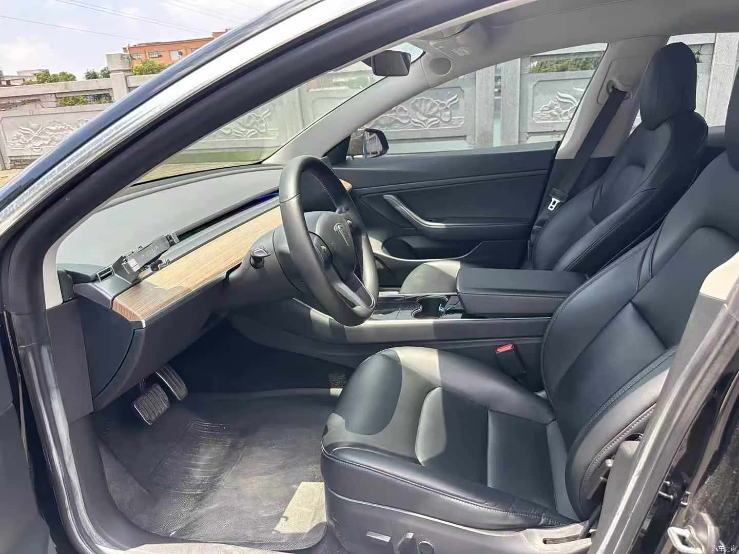 Tesla Model 3, 2020 4