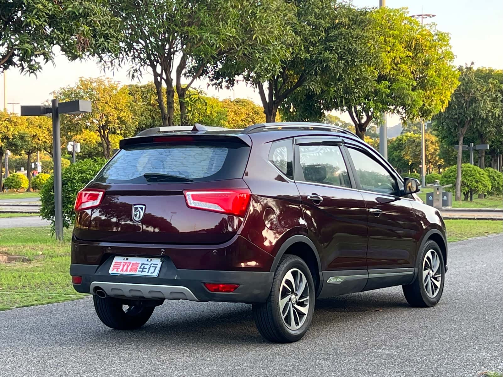 Wuling 560, 2016 все фото