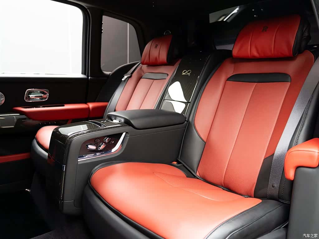 Rolls-Royce Cullinan, 2020 15