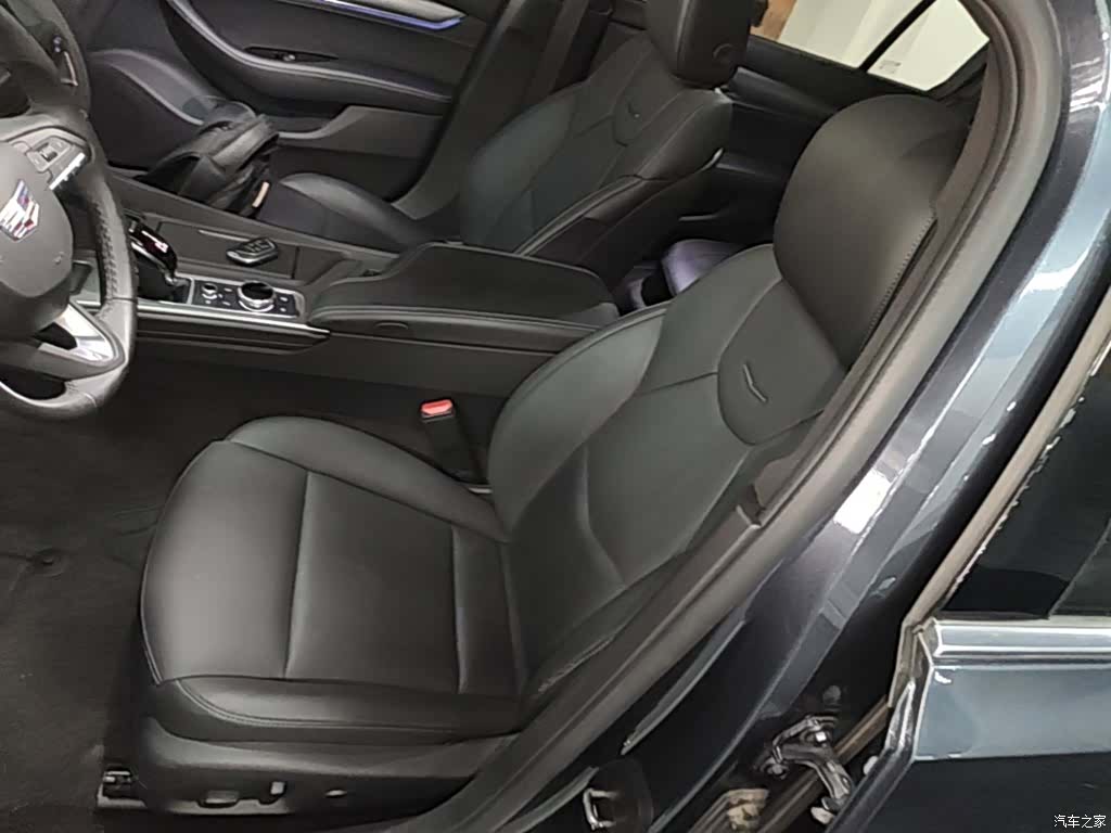 Cadillac CT5, 2022 15