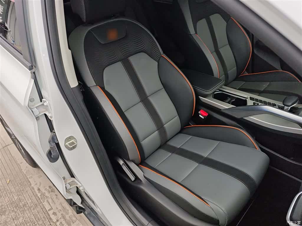 Geely Coolray, 2024 20