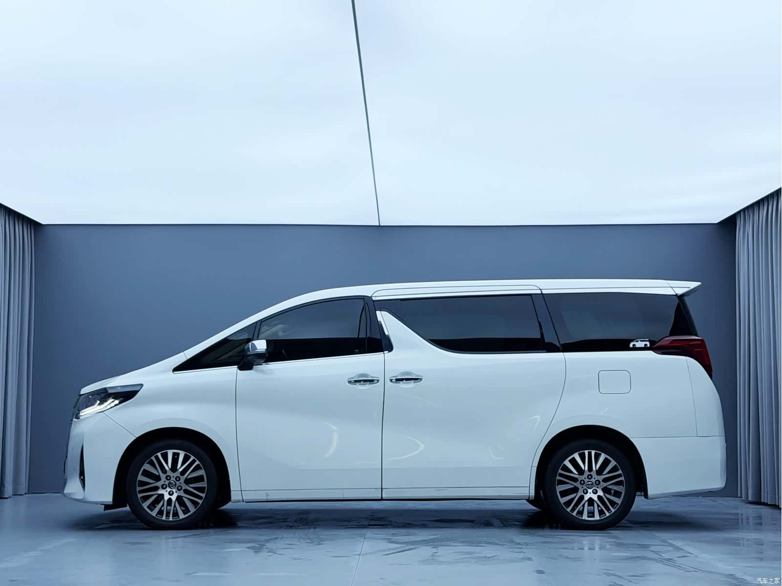 Toyota Alphard, 2016 2