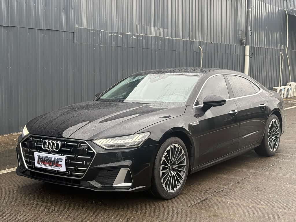 Audi A7L