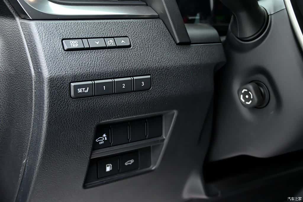 Lexus GX, 2025 23