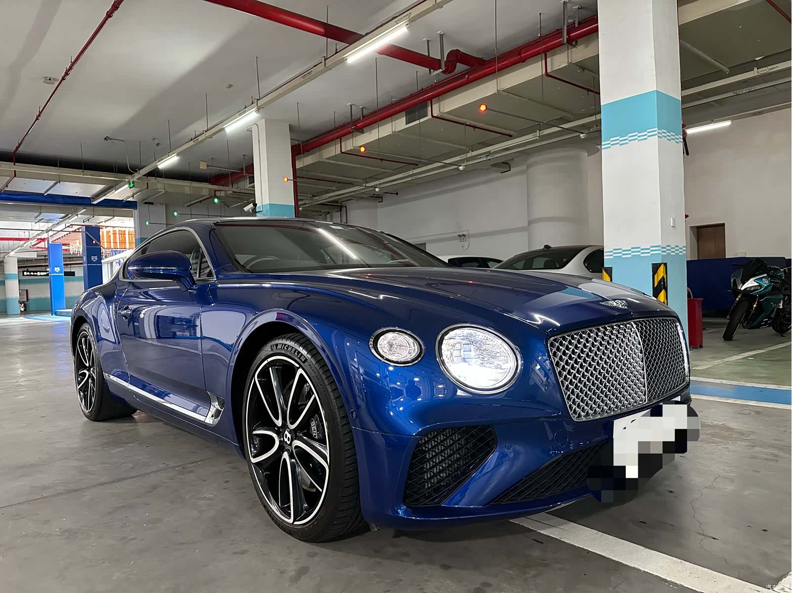 Bentley Continental GT, 2018 3