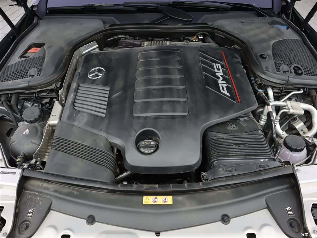 Mercedes-Benz E-Class, 2023 34