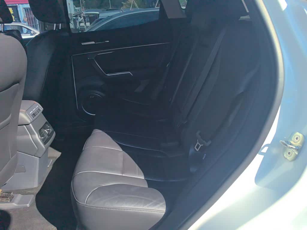 WEY VV5, 2018 17