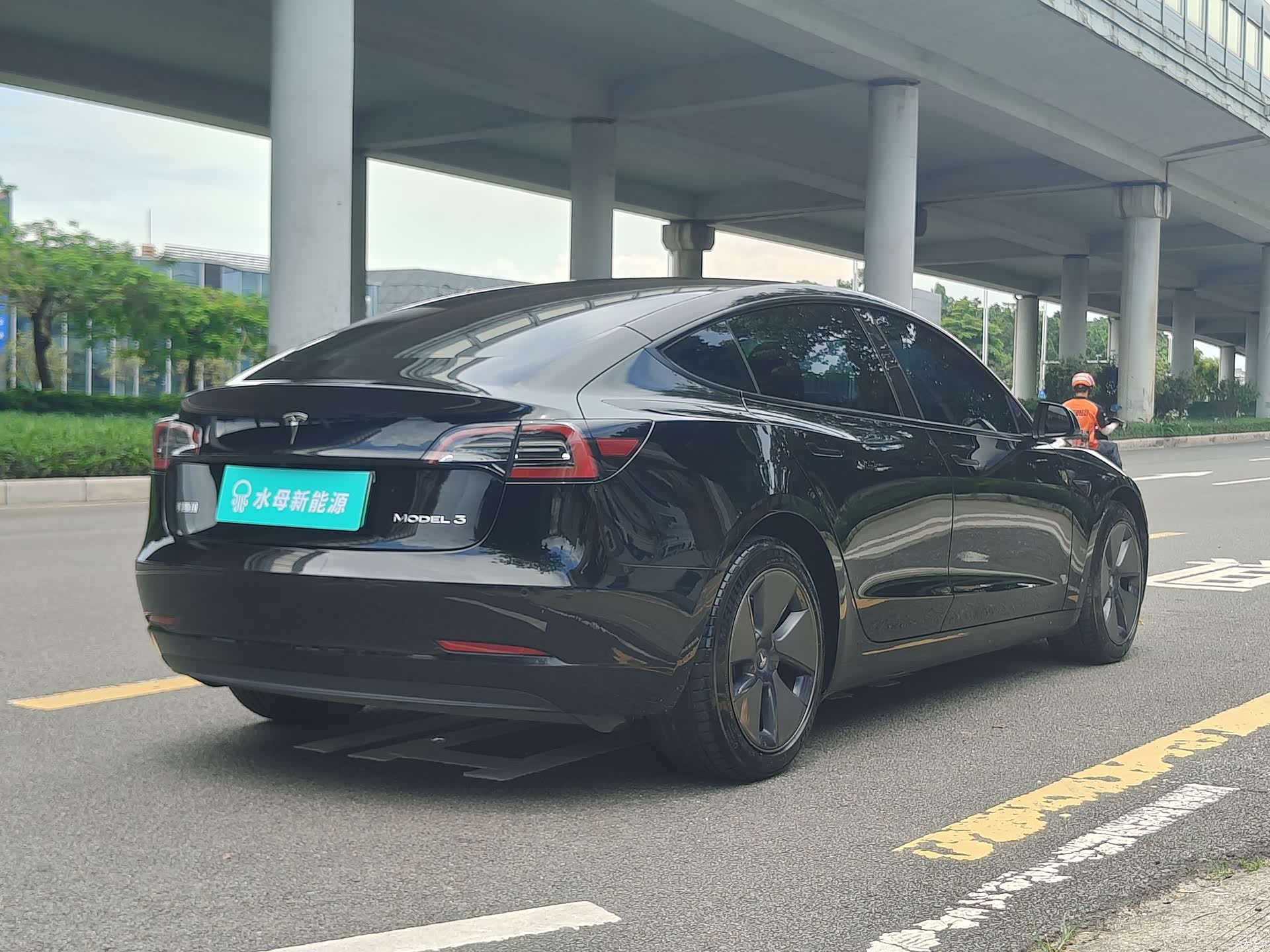 Tesla Model 3, 2021 6