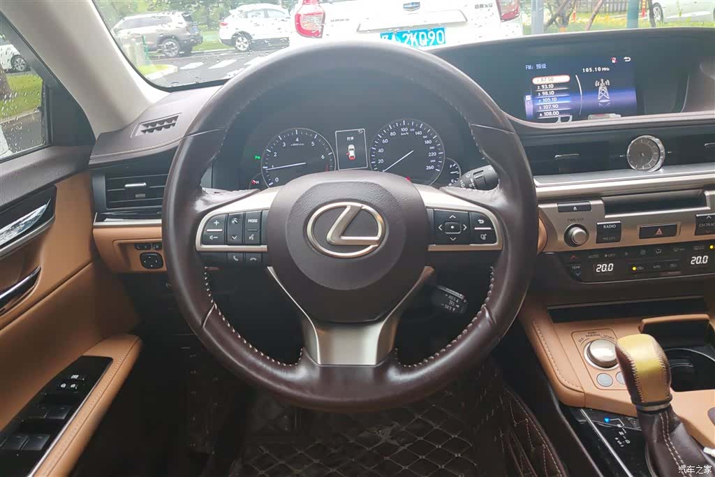 Lexus ES, 2017 15
