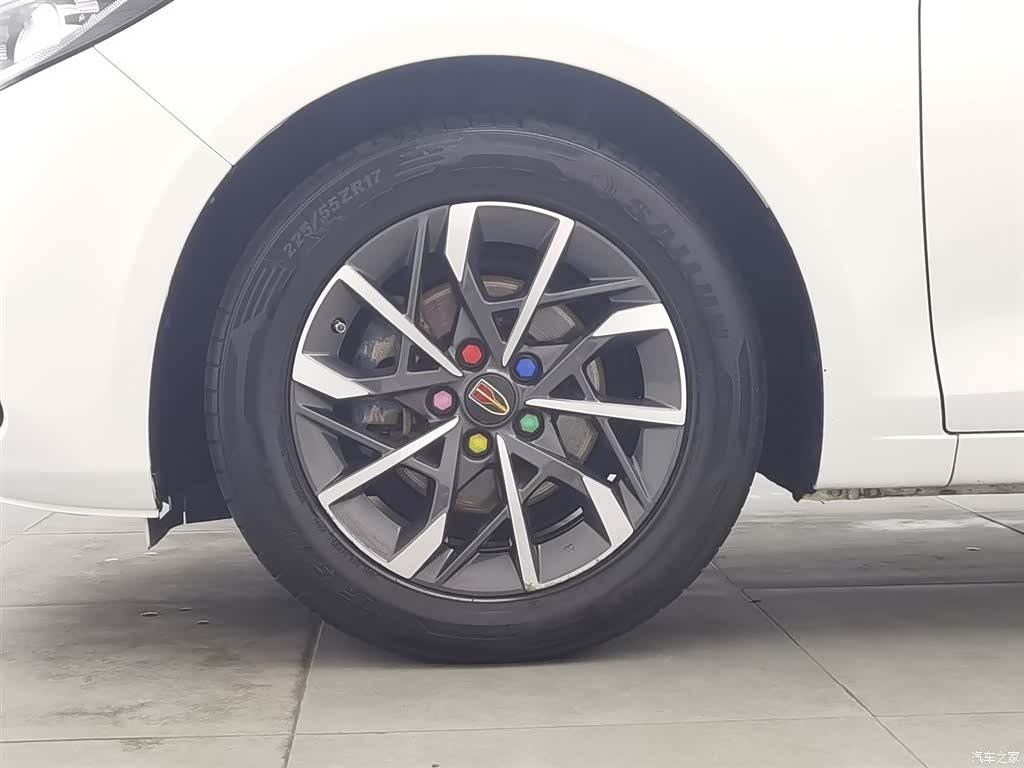 Hongqi H5, 2020 17