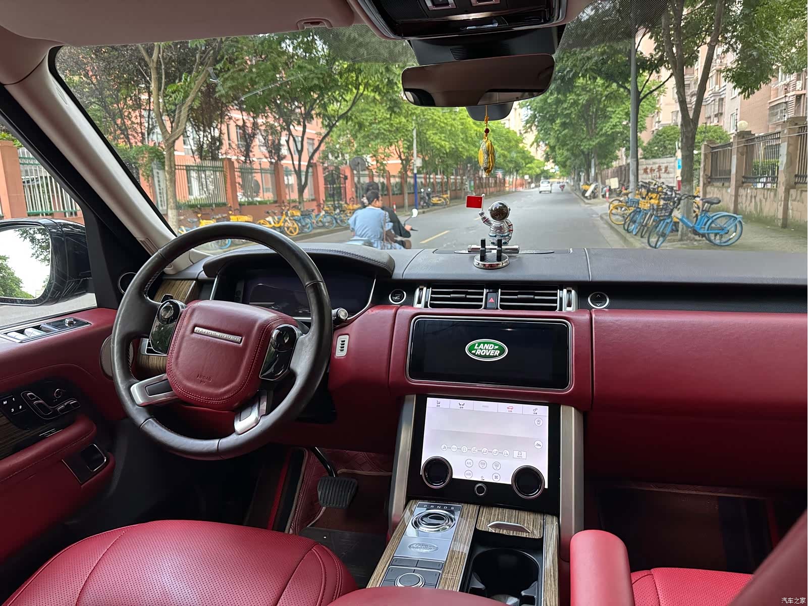 Land Rover Range Rover, 2019 11