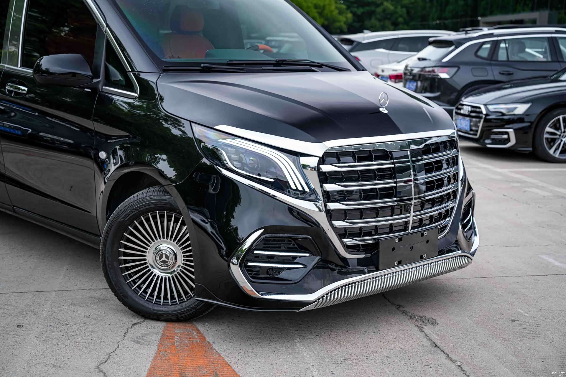 Mercedes-Benz 7, 2022 2