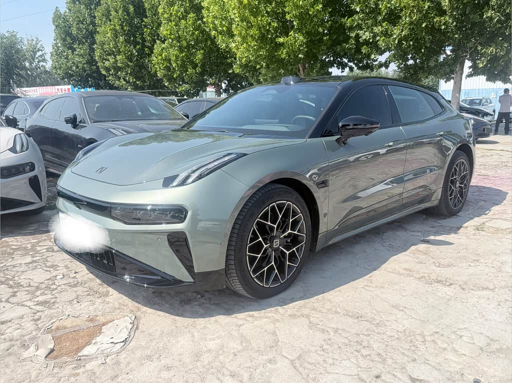 Zeekr 001