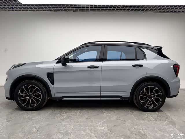 Lynk & Co 01, 2022 4