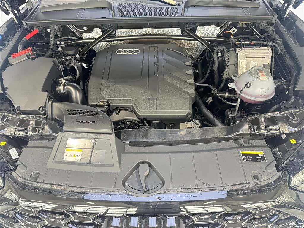 Audi Q5L, 2024 9