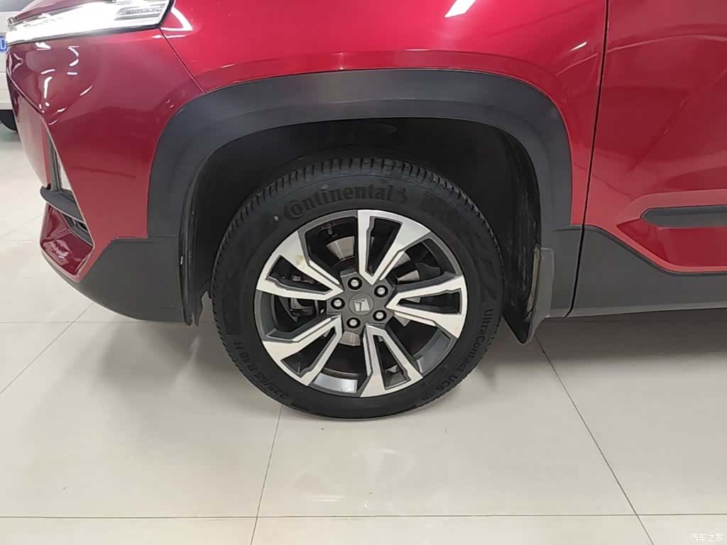 Wuling RS-5, 2019 23