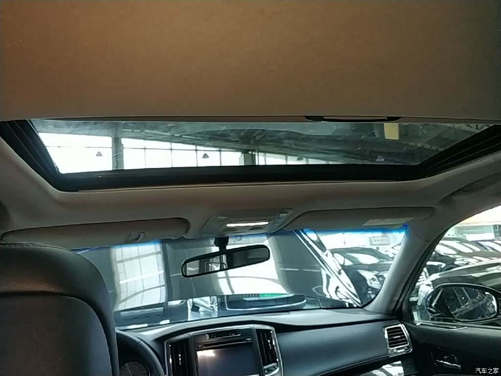 Toyota Crown, 2018 8