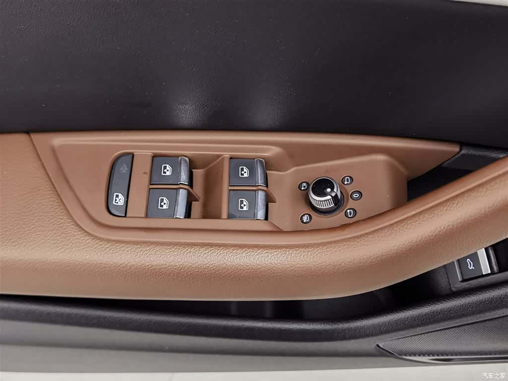 Audi A4L, 2019 9