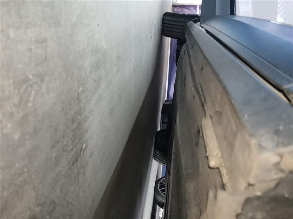 Volkswagen T-ROC exploring Songs