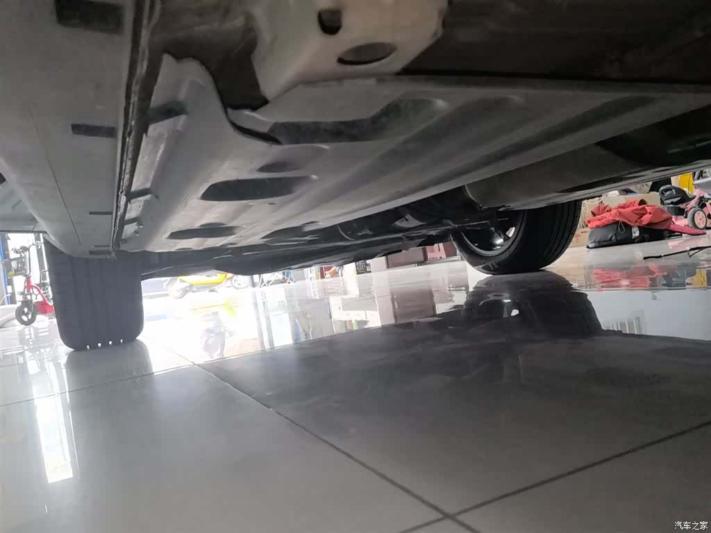 Geely Coolray, 2019 22