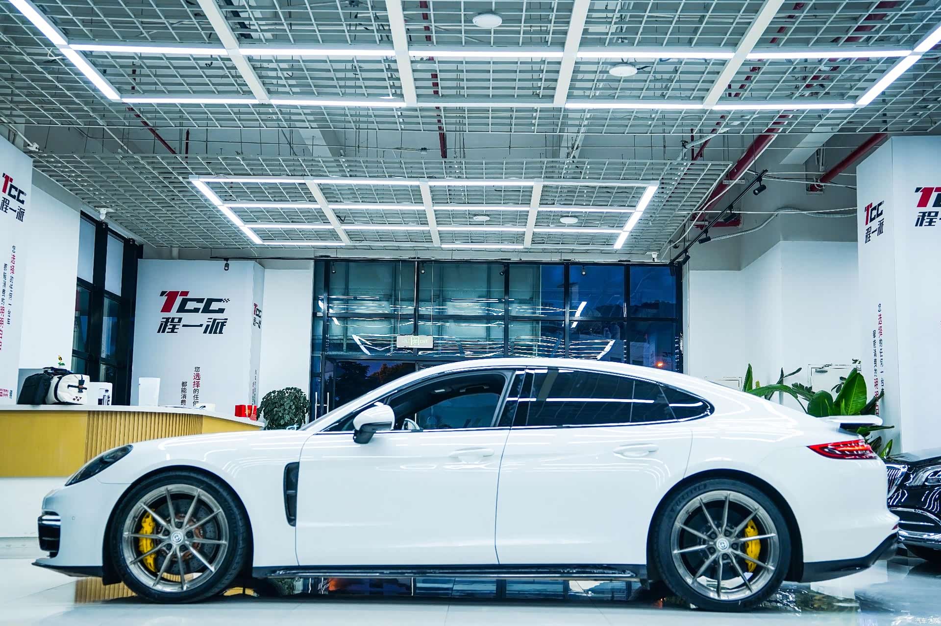 Porsche Panamera, 2017 8