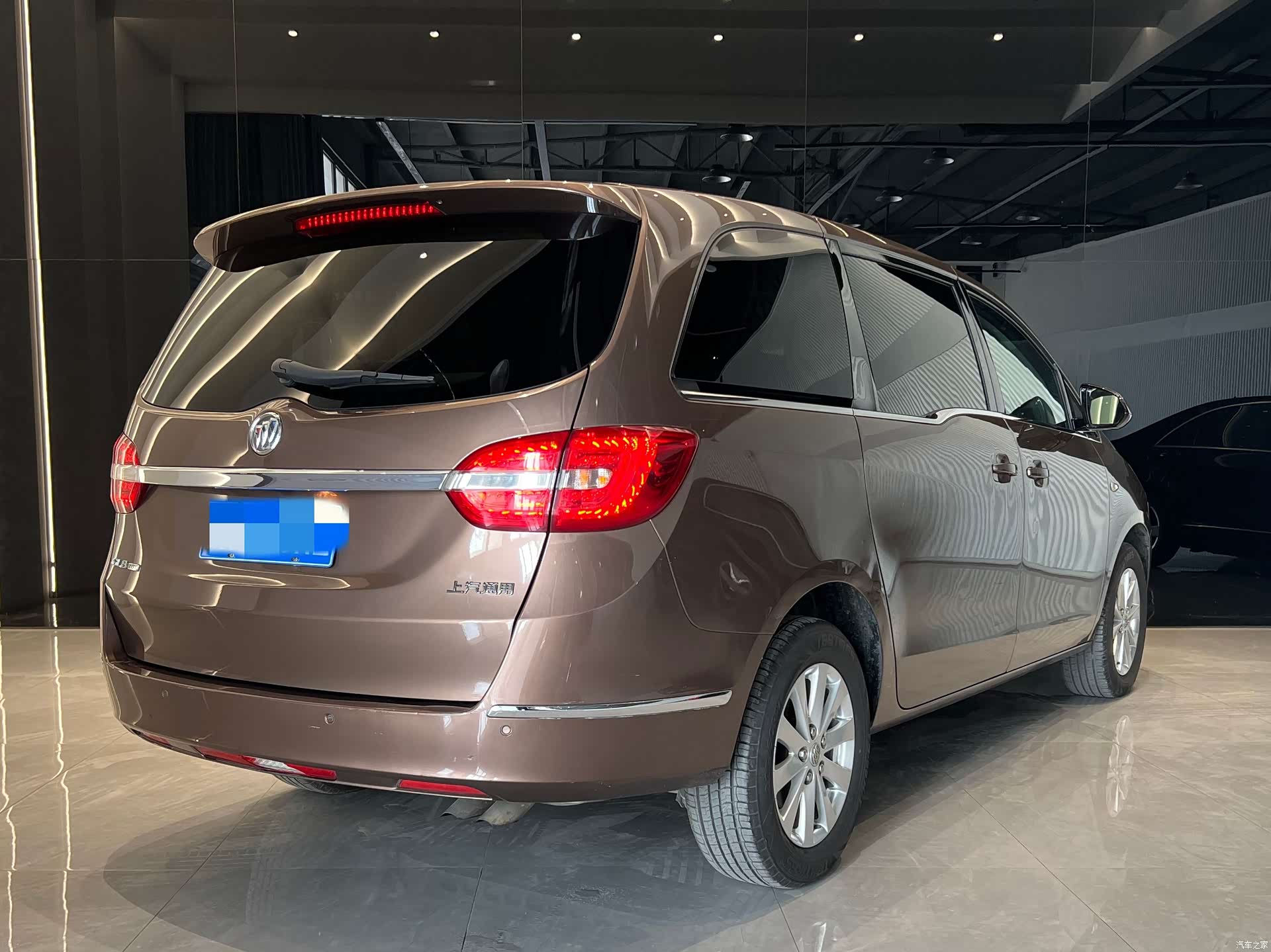 Buick GL8, 2020 4