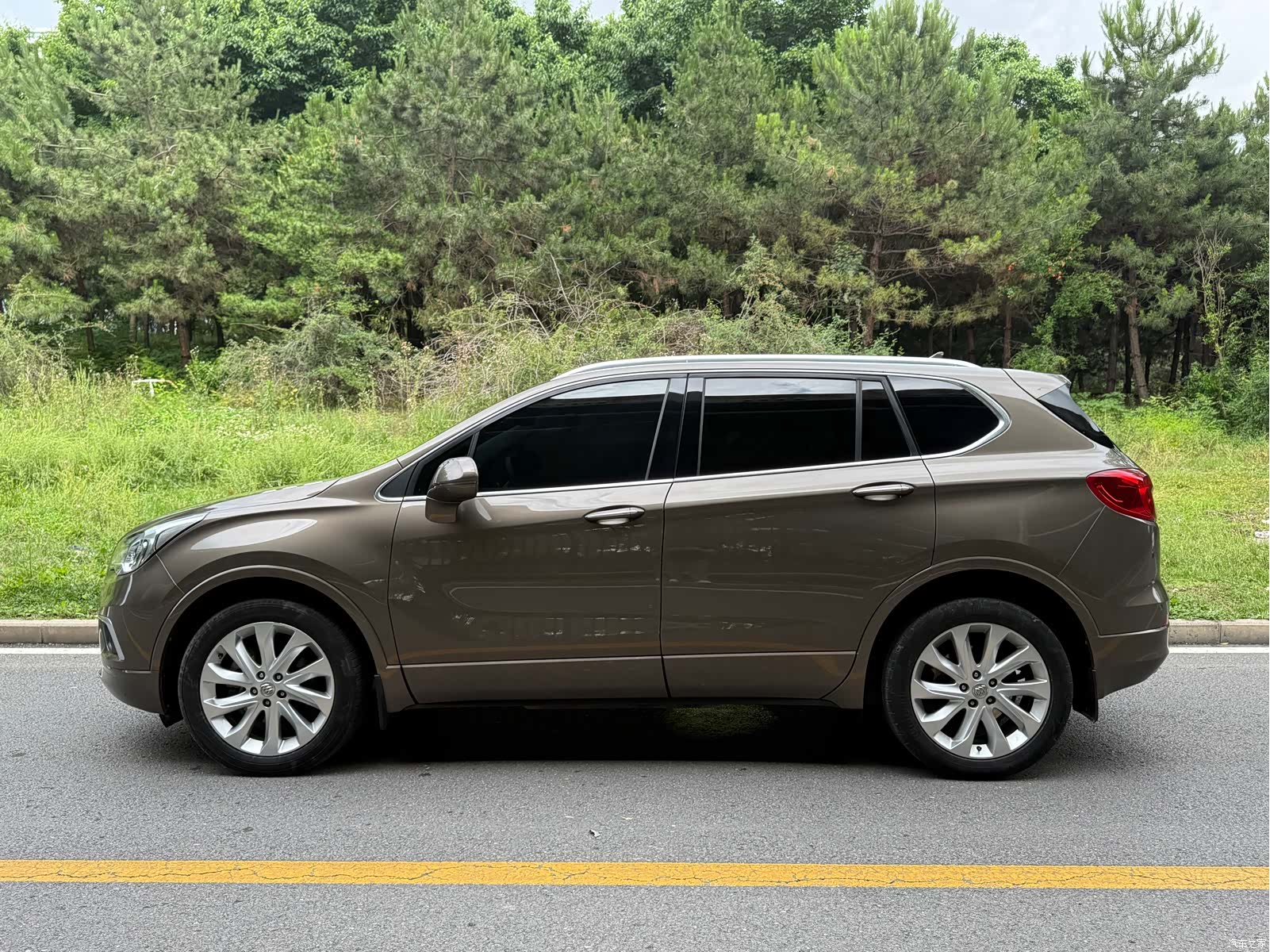 Buick Envision Plus, 2013 3