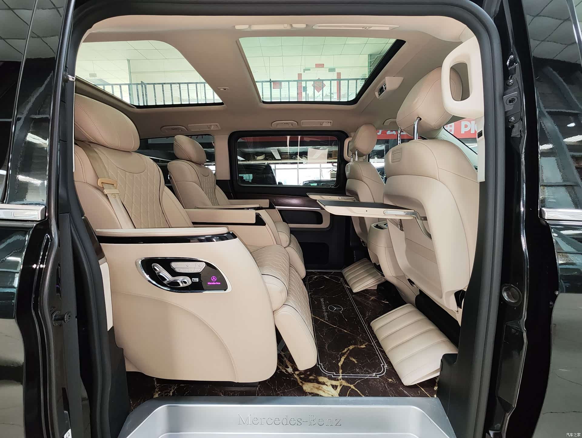 Mercedes-Benz V-Class, 2022 все фото