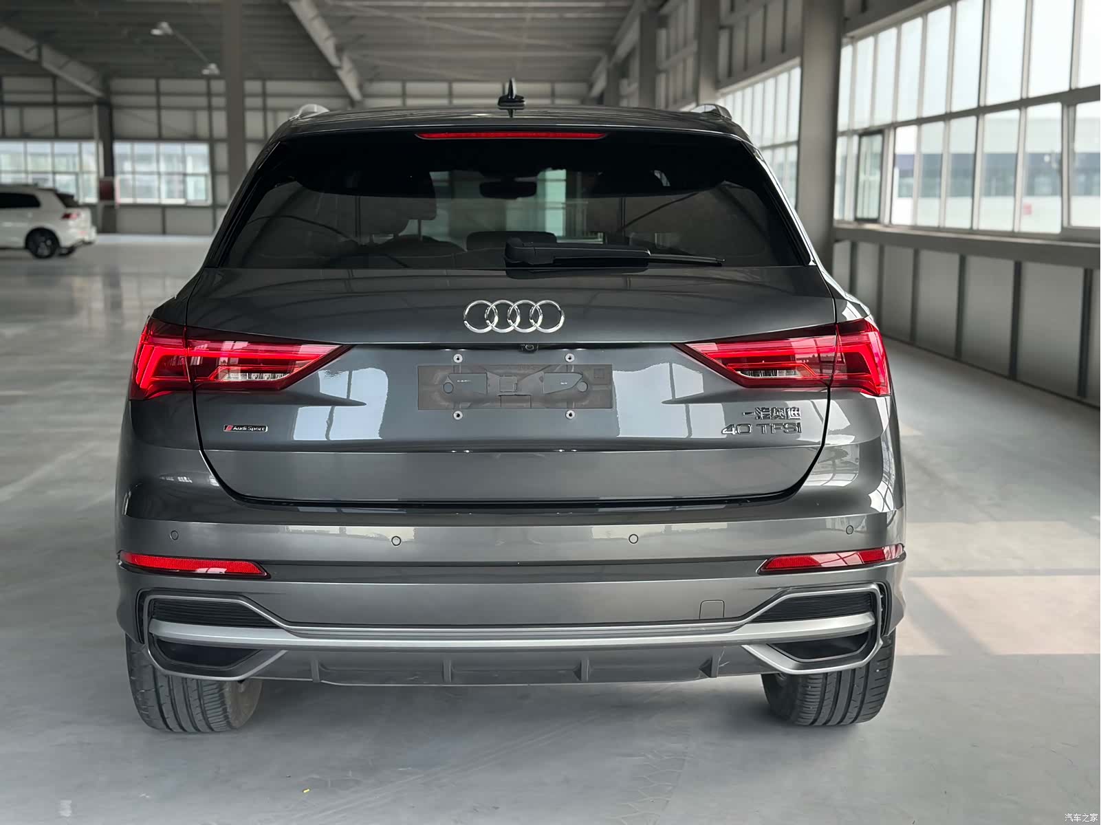 Audi Q3, 2022 12