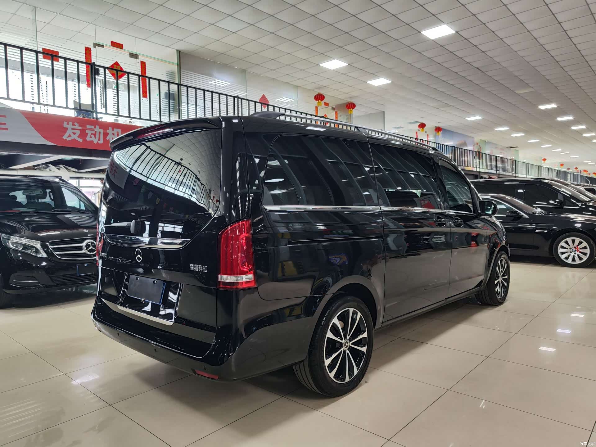 Mercedes-Benz V-Class, 2022 30