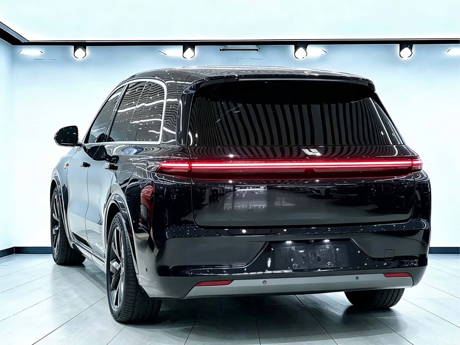 Li Auto L8, 2024 4