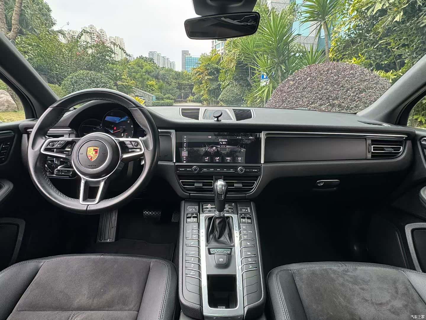 Porsche Macan, 2019 все фото