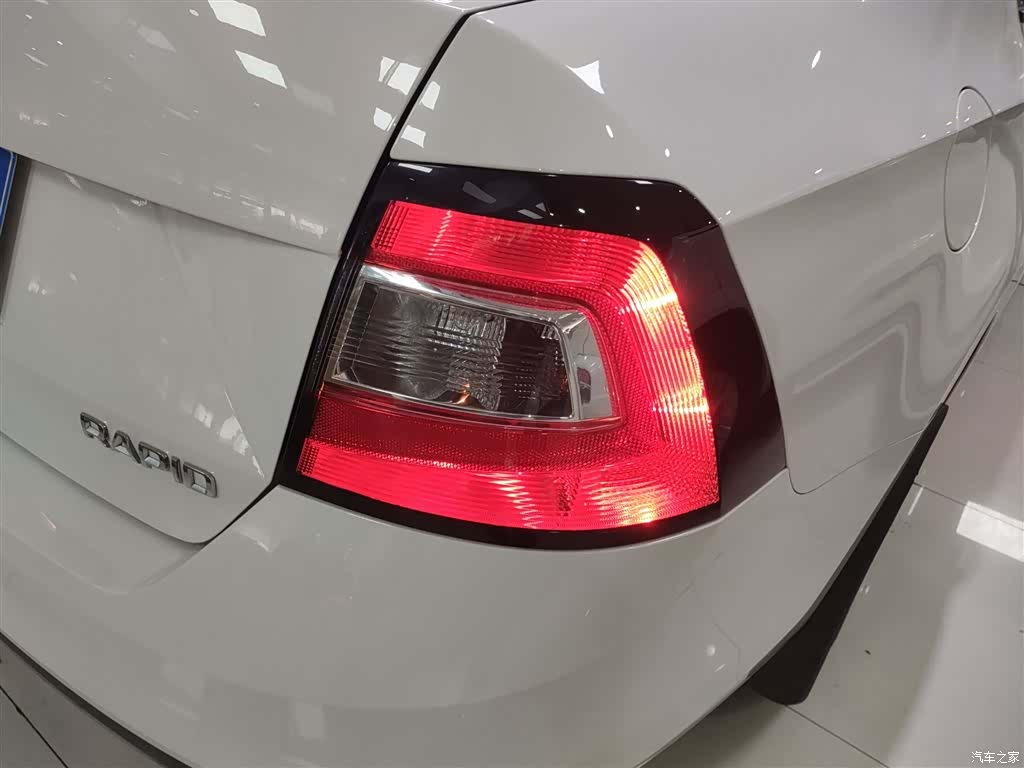 Skoda Rapid, 2019 8