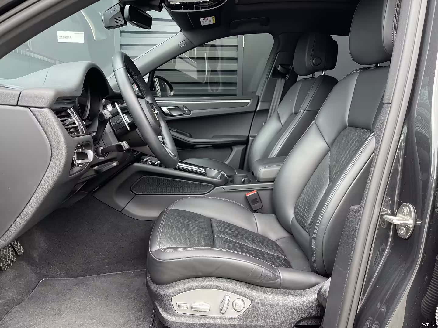 Porsche Macan, 2023 7