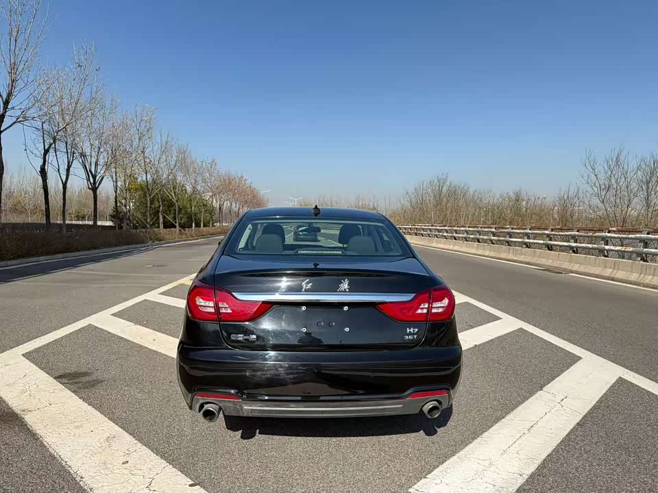 Hongqi H7