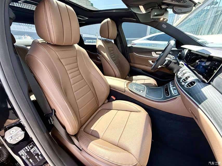 Mercedes-Benz E-Class, 2023 9