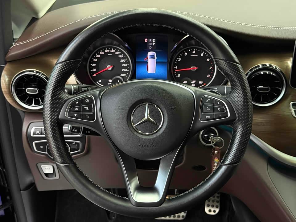 Mercedes-Benz V-class Mercedes-Benz V-class
