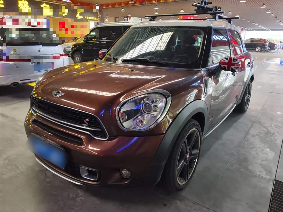 MINI COUNTRYMAN