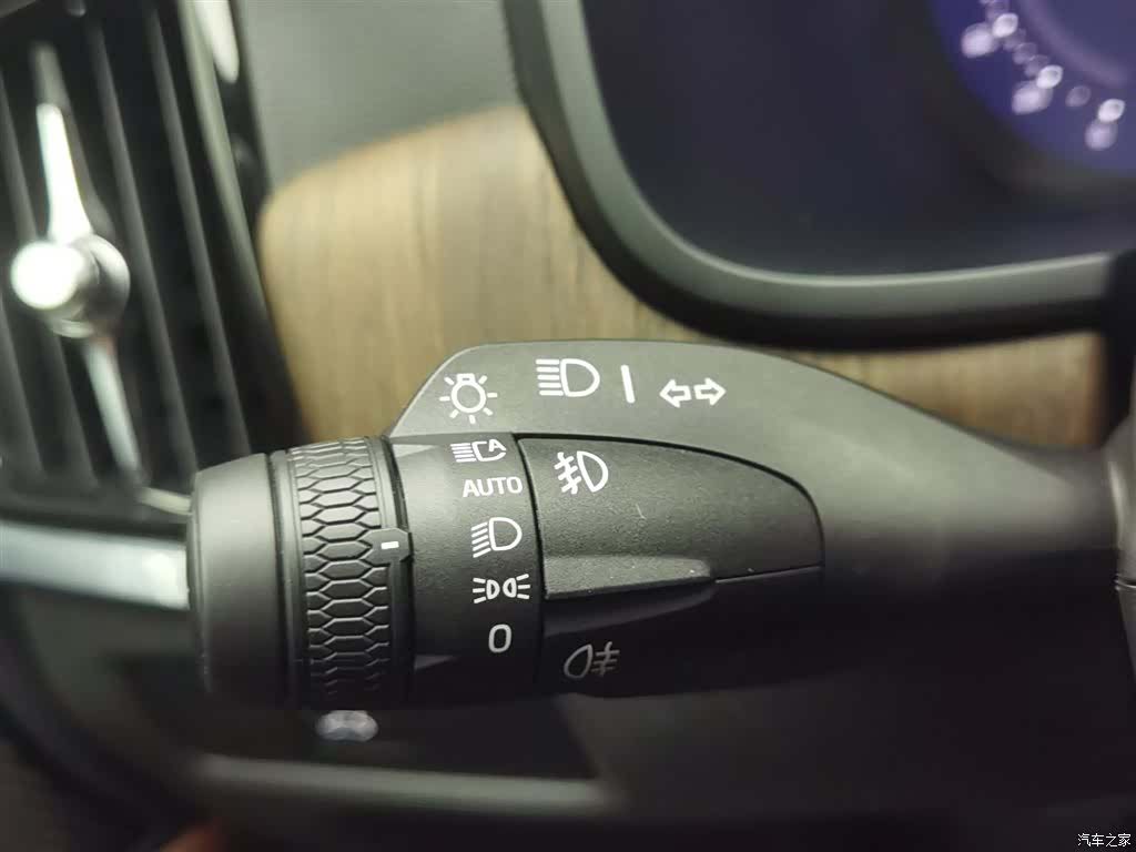 Volvo S90, 2024 21