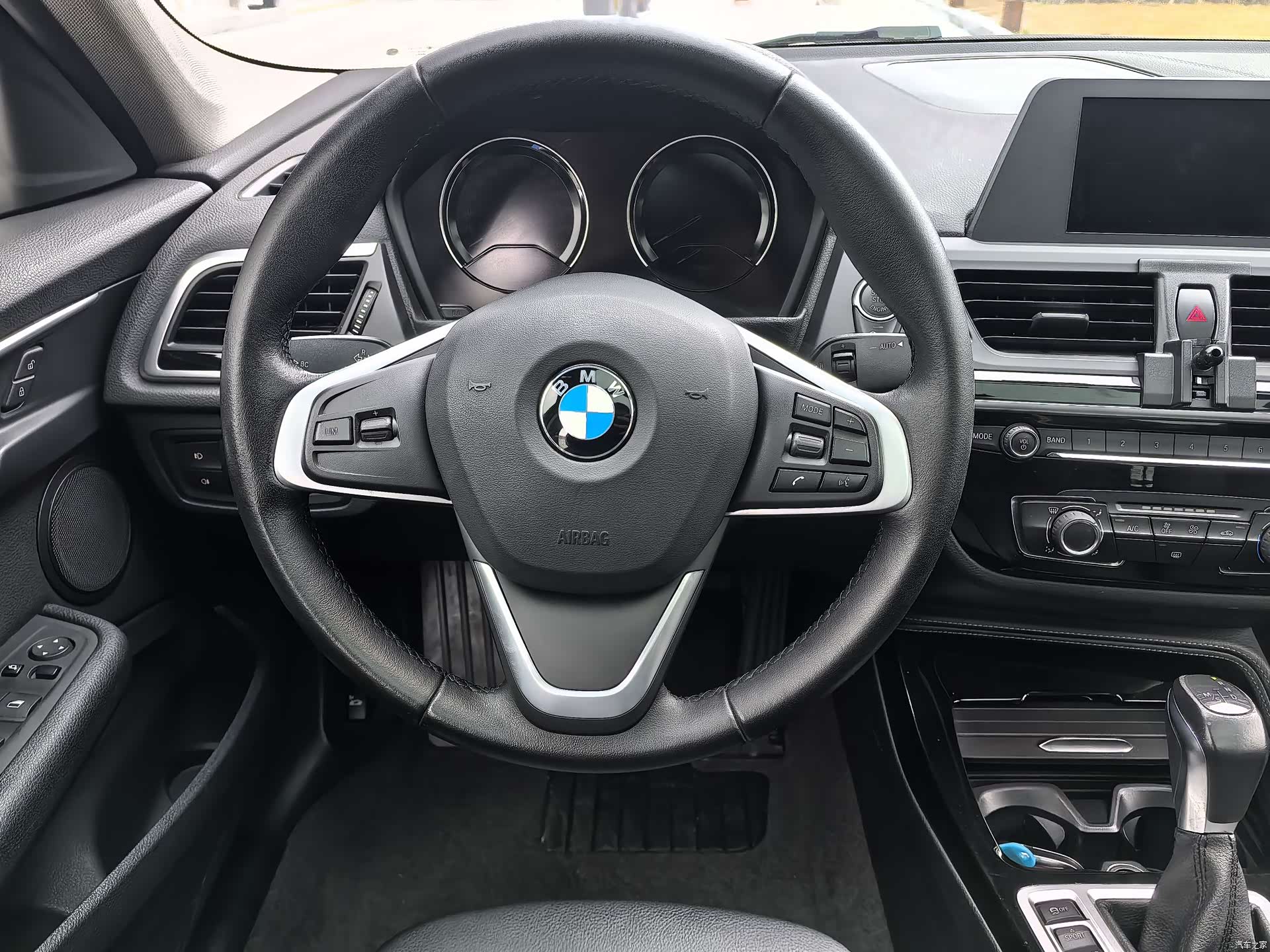 BMW 1 Series, 2018 9