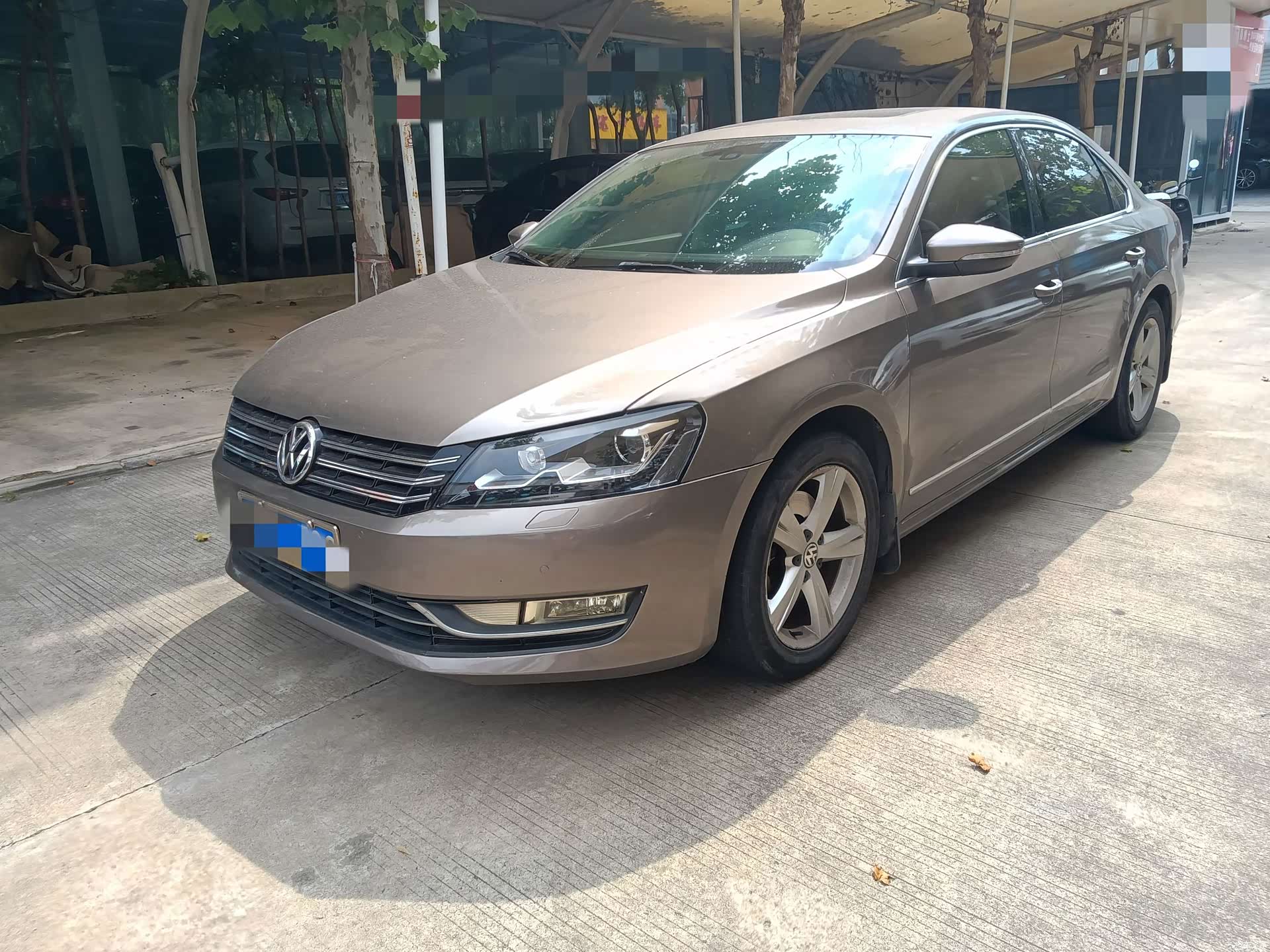 Volkswagen Passat, 2012 1