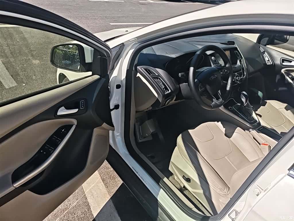 Ford Focus, 2016 16
