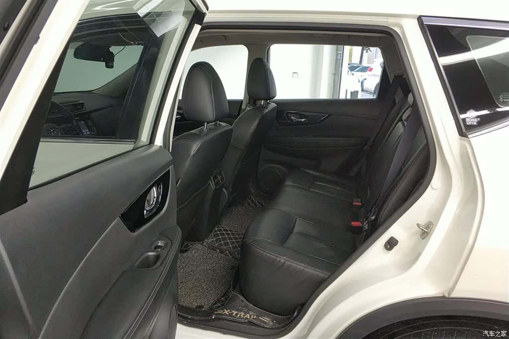 Nissan X-Trail, 2018 11