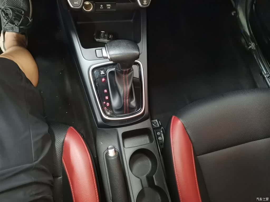 Kia KX, 2018 10
