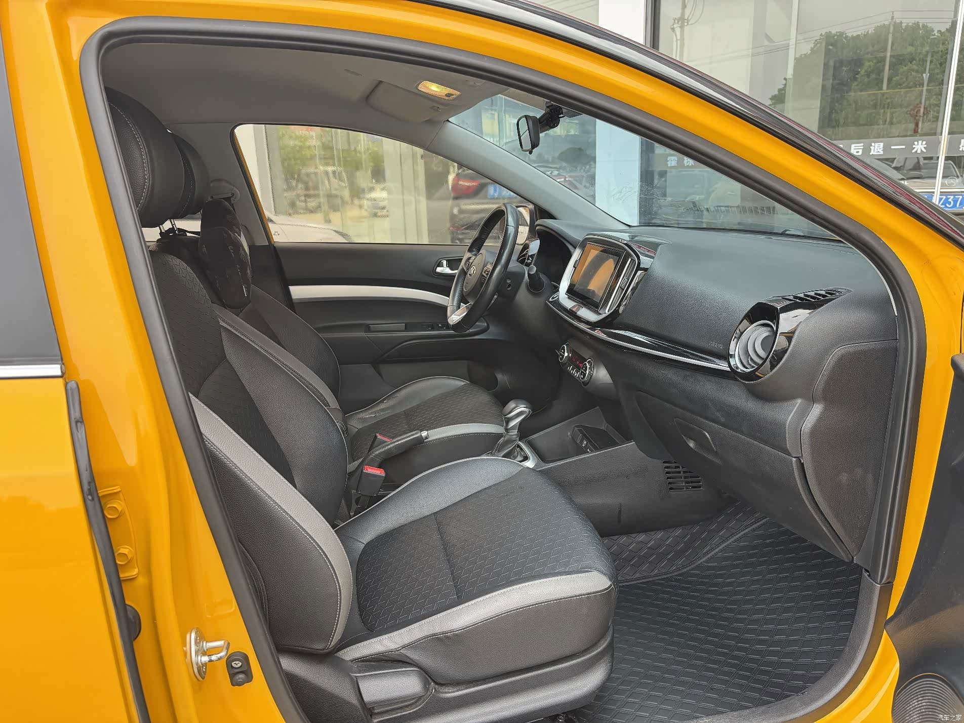 Kia KX1, 2019 11